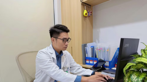 Bị người ái kỷ thao túng, nạn nhân dần không còn tin vào chính mình