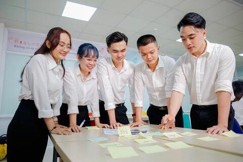 Giữa làn sóng sa thải ở nhiều ngân hàng, ngành Fintech lên ngôi?