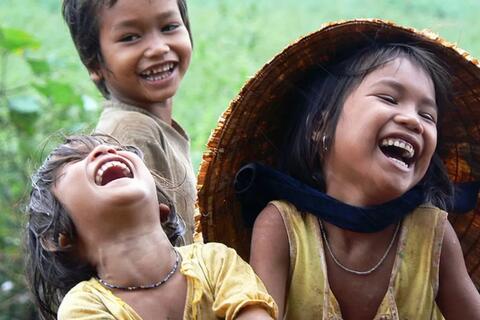 <a href="/kham-pha" title="Khám phá" rel="dofollow">Khám phá</a>