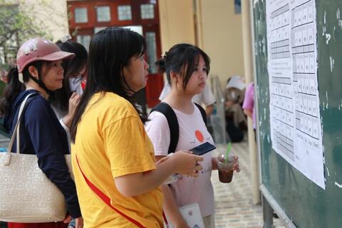 <a href="/giao-duc" title="Giáo dục" rel="dofollow">Giáo dục</a>