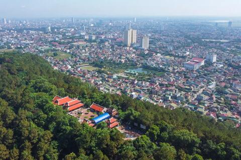 <a href="/kham-pha" title="Khám phá" rel="dofollow">Khám phá</a>