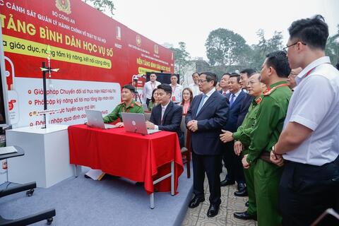 Thu hút cộng đồng, doanh nghiệp công nghệ tích cực tham gia phong trào Bình dân học vụ số