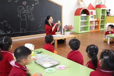 Điều kiện xét nâng ngạch theo Nghị định số 179/2024/NĐ-CP