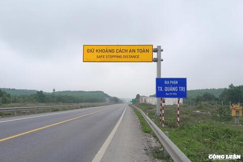 <a href="/thoi-su" title="Thời sự" rel="dofollow">Thời sự</a>