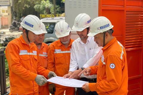 <a href="/giao-duc" title="Giáo dục" rel="dofollow">Giáo dục</a>