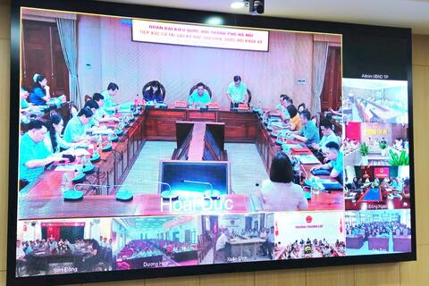 Cử tri 10 xã, phường của Hà Nội quan tâm những vấn đề liên quan thực hiện chính quyền địa phương hai cấp