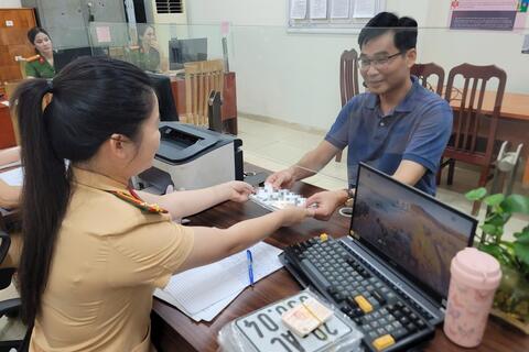 Bảo đảm “phi địa giới” đăng ký, cấp biển số phương tiện tại Hà Nội