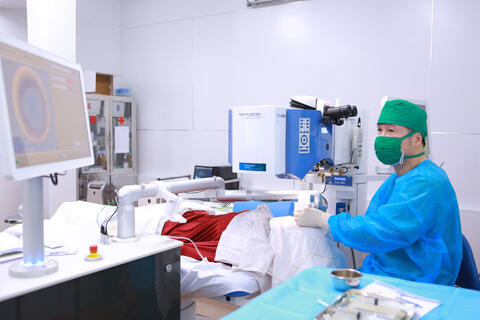 Y tế tư nhân và xu thế thời cuộc: Định hình hệ sinh thái dịch vụ đa tầng