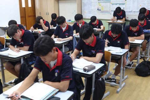 Chiến lược học tập mới của học sinh Hàn Quốc