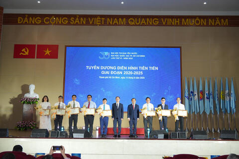 Đại học Quốc gia TPHCM: 5 năm thi đua đổi mới, vươn tầm quốc tế