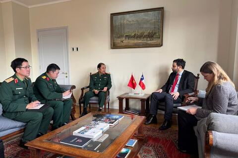 Đẩy mạnh hợp tác quốc phòng Việt Nam - Chile trong lĩnh vực gìn giữ hòa bình Liên hợp quốc