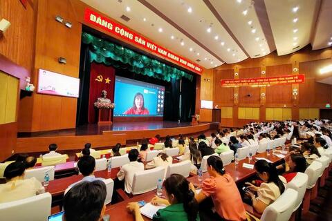 <a href="/giao-duc" title="Giáo dục" rel="dofollow">Giáo dục</a>