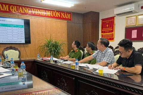 <a href="/thoi-su" title="Thời sự" rel="dofollow">Thời sự</a>