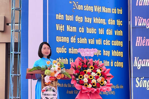 Học sinh Hải Phòng hào hứng với tiết học Toán bằng tiếng Anh