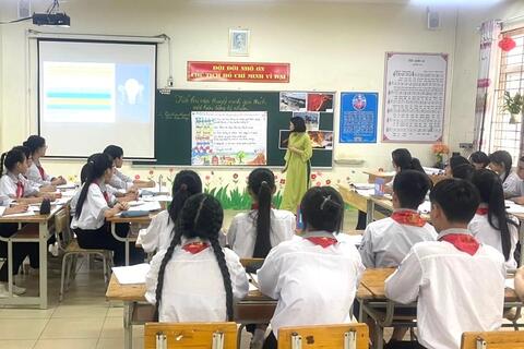 Phấn đấu 100% học sinh được học 2 buổi/ngày vào năm 2030