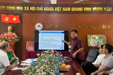 Thầy giáo mê sáng chế khắc phục 'nút thắt' 20 năm dạy học Vật lý