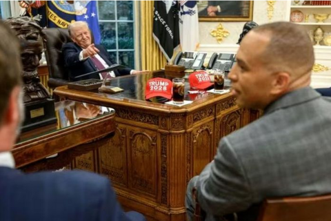 Chiến thuật của Tổng thống Mỹ khi nói về tranh cử nhiệm kỳ thứ ba