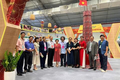 “Mở lối” tiêu thụ nông sản, sản phẩm làng nghề qua “kênh” hội chợ