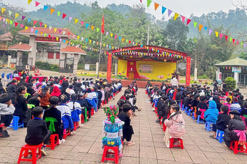 Mang tri thức số lên non cao