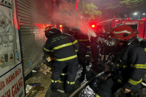 <a href="/thoi-su" title="Thời sự" rel="dofollow">Thời sự</a>