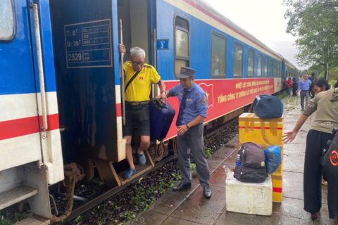 <a href="/thoi-su" title="Thời sự" rel="dofollow">Thời sự</a>