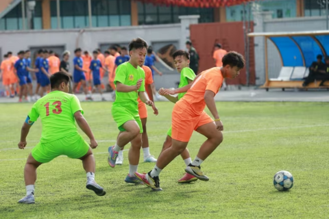 Ai đang dẫn đầu cuộc đua Vua phá lưới bóng đá học sinh Hà Nội?