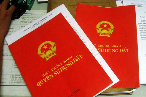 Chủ tịch công ty bán đất “ảo” cho khách lấy tiền mua đất thật cho mình