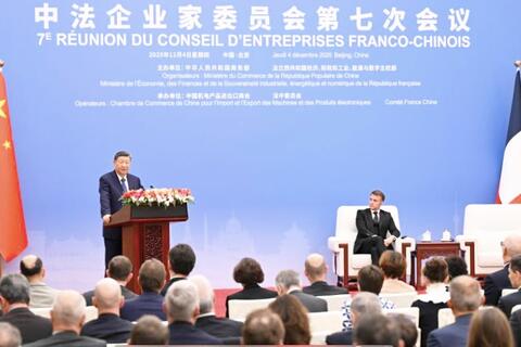 Tổng thống Pháp thăm Trung Quốc: Thống nhất duy trì chủ nghĩa đa phương