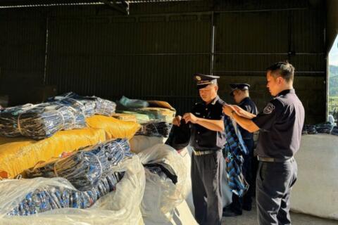 Không khoan nhượng với nạn buôn lậu, hàng giả