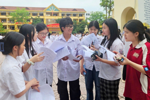 Bỏ xét tổ hợp C00 khối ngành nhân văn - xã hội: Tín hiệu dịch chuyển trong tuyển sinh