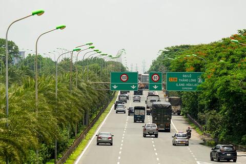 <a href="/thoi-su" title="Thời sự" rel="dofollow">Thời sự</a>