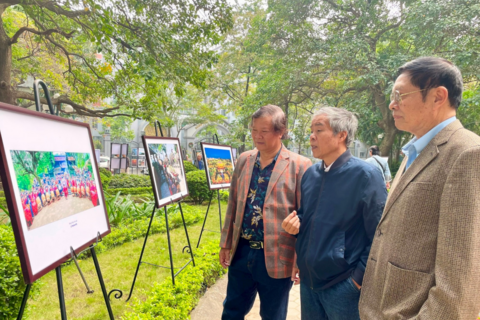 “Vẻ đẹp quê hương” qua ống kính nghệ sĩ nhiếp ảnh cao tuổi