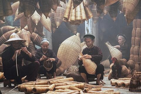 Trưng bày “Di sản văn hóa Việt Nam - Sức sống từ truyền thống đến hiện đại”