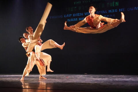 Tài năng múa: Khó tìm điểm tựa để phát triển