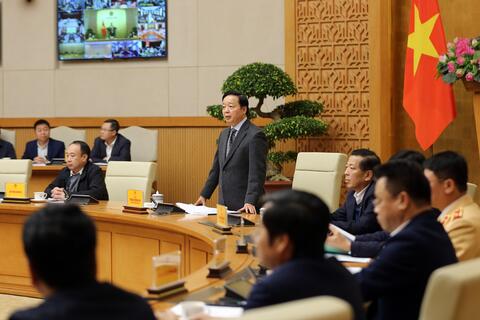 Coi lái xe có nồng độ cồn là hành vi nguy hiểm, là tội phạm