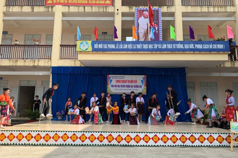 <a href="/thoi-su" title="Thời sự" rel="dofollow">Thời sự</a>