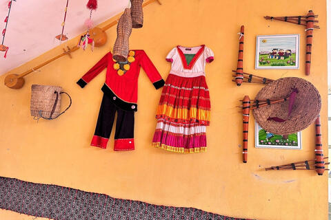 <a href="/giao-duc" title="Giáo dục" rel="dofollow">Giáo dục</a>