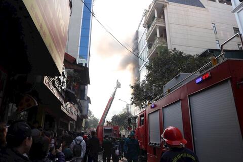 <a href="/thoi-su" title="Thời sự" rel="dofollow">Thời sự</a>