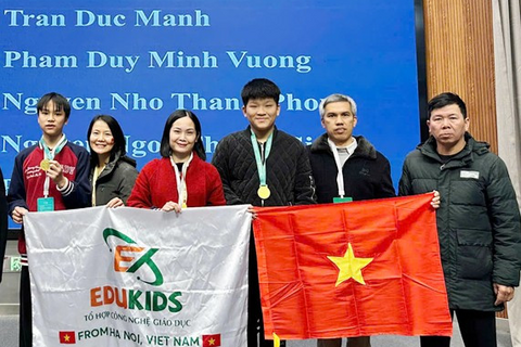 <a href="/giao-duc" title="Giáo dục" rel="dofollow">Giáo dục</a>