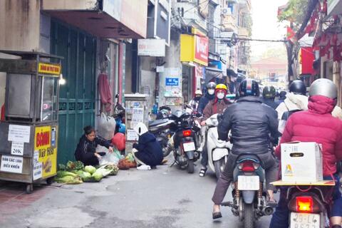 <a href="/thoi-su" title="Thời sự" rel="dofollow">Thời sự</a>