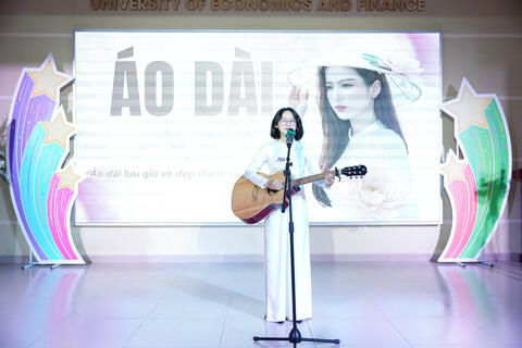 <a href="/giao-duc" title="Giáo dục" rel="dofollow">Giáo dục</a>