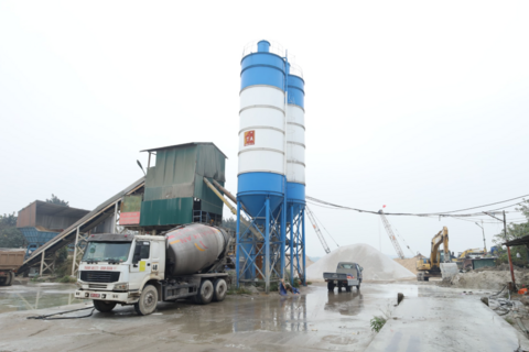 Hà Nội xử lý dứt điểm trạm trộn bê tông ngoài bãi sông