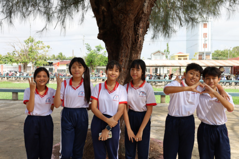 <a href="/giao-duc" title="Giáo dục" rel="dofollow">Giáo dục</a>