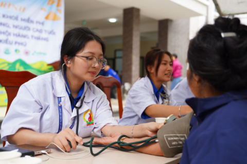Hà Nội: Hơn 2.500 người dân Kiều Phú được khám, tư vấn sức khỏe miễn phí