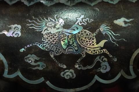 <a href="/kham-pha" title="Khám phá" rel="dofollow">Khám phá</a>