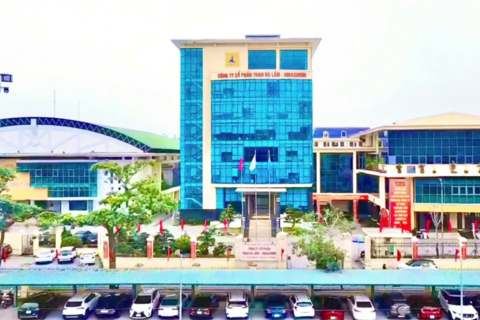 Than Hà Lầm với khát vọng chinh phục những tầng sâu