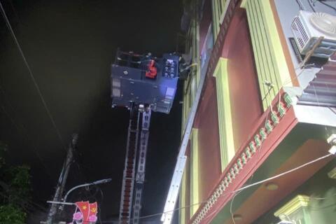 <a href="/thoi-su" title="Thời sự" rel="dofollow">Thời sự</a>