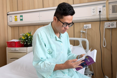 Khoác áo blouse cứu người, bác sĩ vùng cao không gục ngã dù bị suy thận giai đoạn cuối