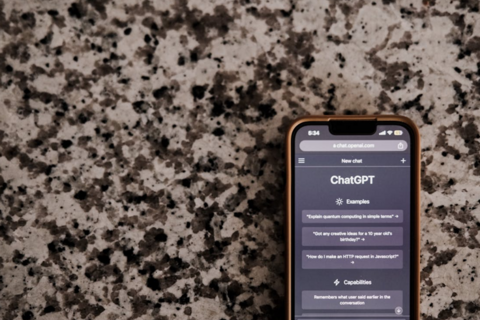 Nghiên cứu: Chatbot AI thường đưa lời khuyên sức khỏe sai lệch