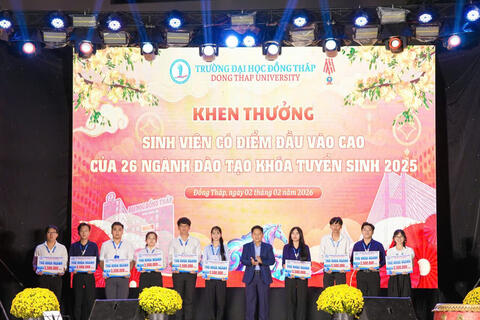 <a href="/giao-duc" title="Giáo dục" rel="dofollow">Giáo dục</a>